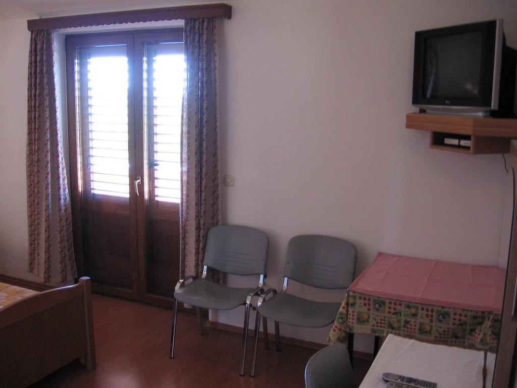 Guest House Caterina Porec Ngoại thất bức ảnh