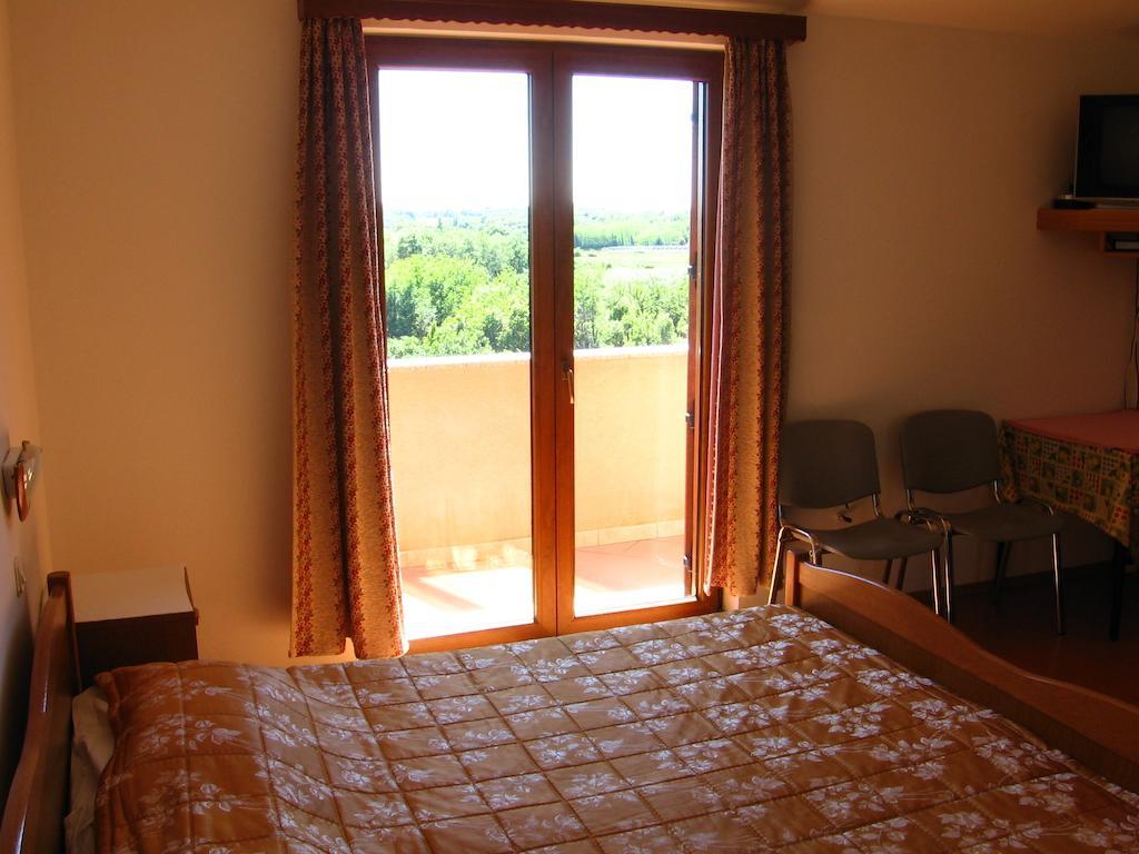 Guest House Caterina Porec Ngoại thất bức ảnh